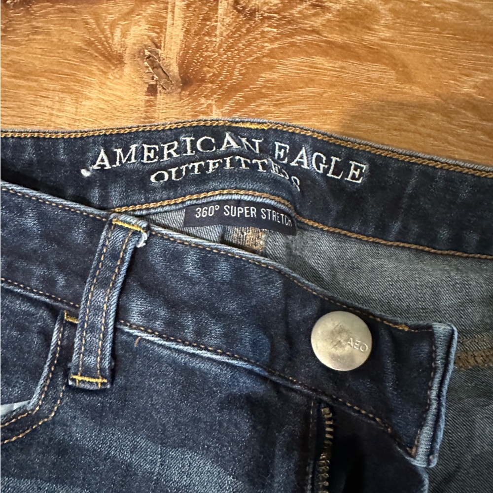 American Eagle Outfitters Dark Blue Distressed Skinny Jeans - Picture 2 of 8